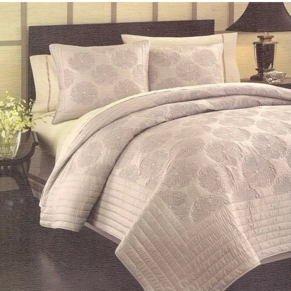 NWT! Waterford Kaylee Euro Sham Pillow Thistle Lavendar Silver Floral  set of 2 - Picture 6 of 6